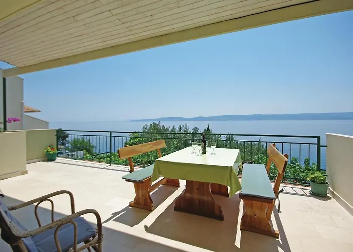 With Sea View 03 Apartman *