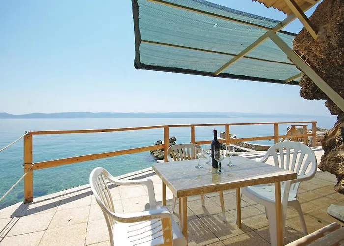 Apartman With Sea View 03 *